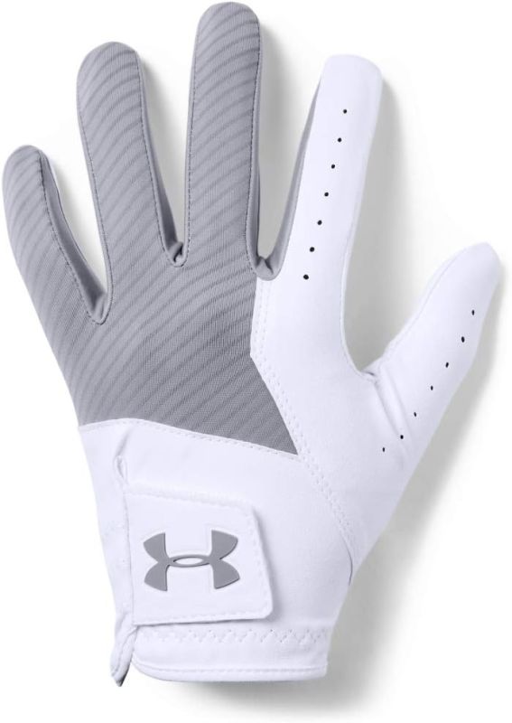 Medal Golf Gloves by Under Armour